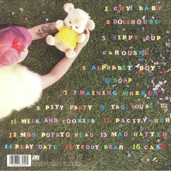 Melanie Martinez - Cry Baby